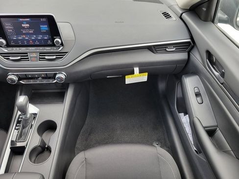 New 2025 Nissan Altima 2.5 S image 19