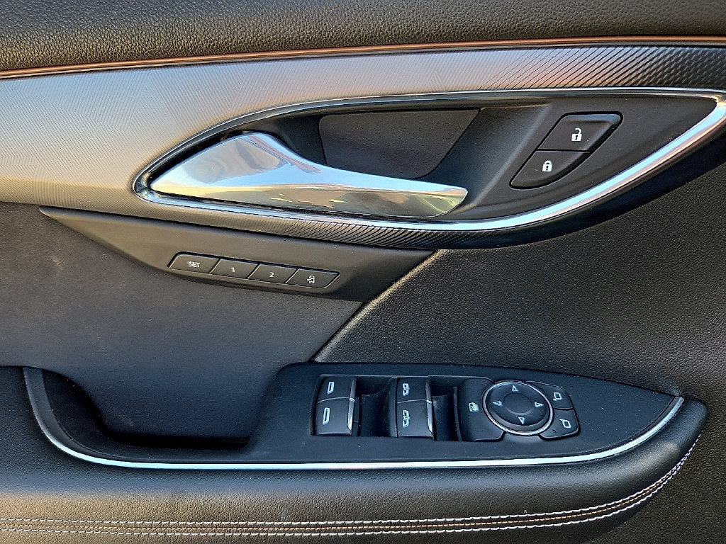 Used 2025 Buick Envision Sport Touring AWD/4WD image 15