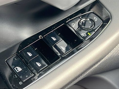 New 2027 BMW 530i w/ Premium Package RWD image 19