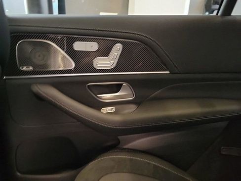 New 2025 Mercedes-Benz GLS 63 AMG 4MATIC image 18