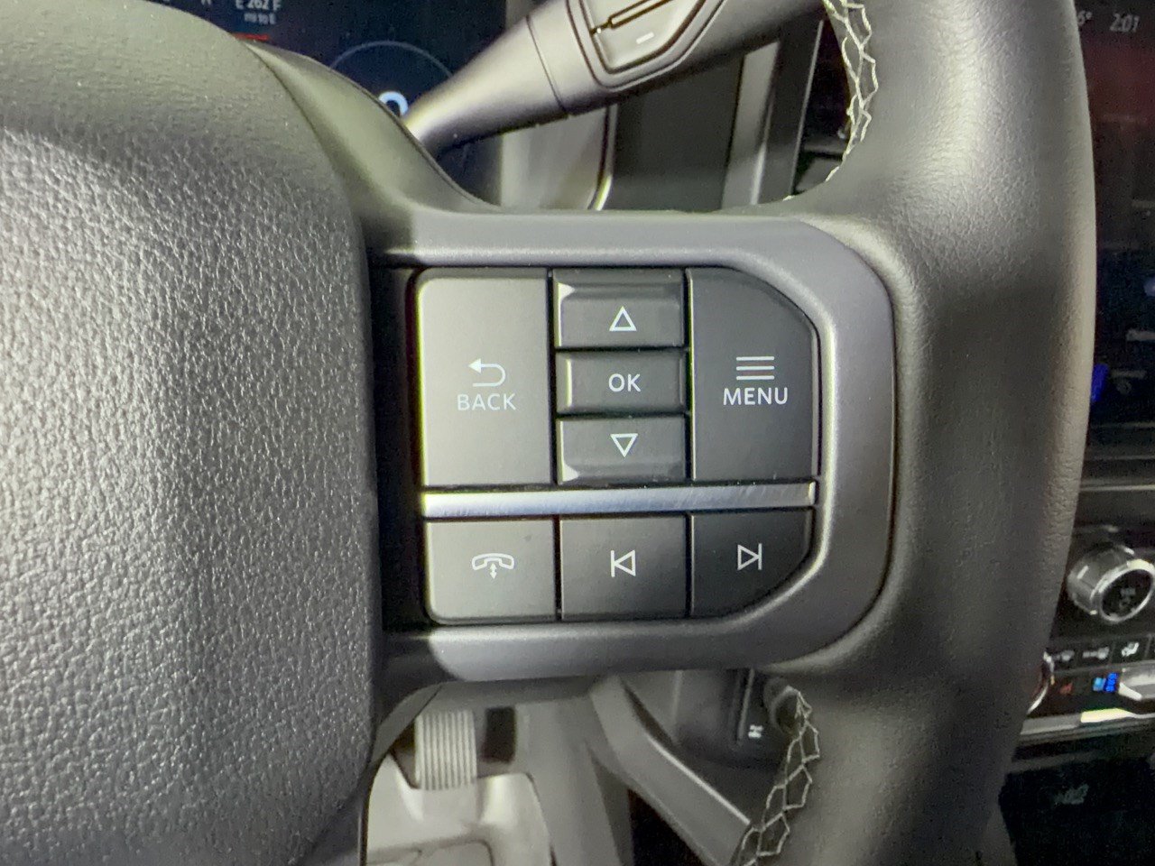 Used 2025 Ford F250 Lariat w/ FX4 Off-Road Package AWD/4WD image 18