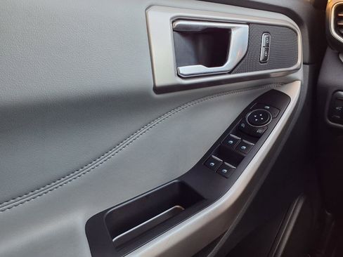 Used 2023 Ford Explorer XLT w/ Equipment Group 202A image 19