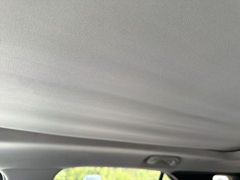 Used 2018 Chevrolet Equinox LT w/ Sun & Infotainment Package AWD/4WD image 30