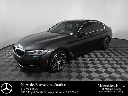 Used 2021 BMW 530i image 1