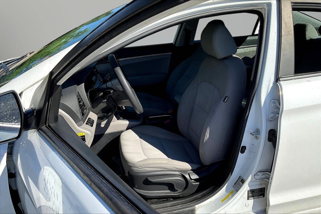 Used 2017 Hyundai Elantra SE FWD image 20