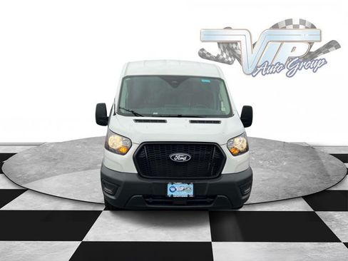 Used 2026 Ford Transit 250 148 Medium Roof RWD image 2