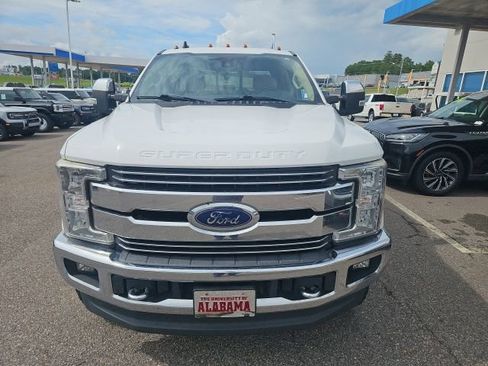 Used 2019 Ford F250 Lariat w/ Lariat Ultimate Package AWD/4WD image 4