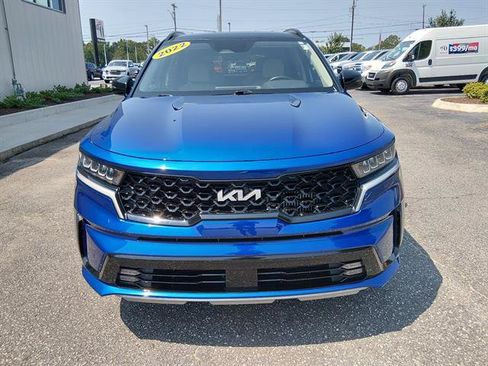 Used 2022 Kia Sorento EX w/ Panoramic Sunroof Package FWD image 8