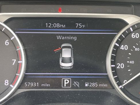 Used 2024 Nissan Sentra SV image 8