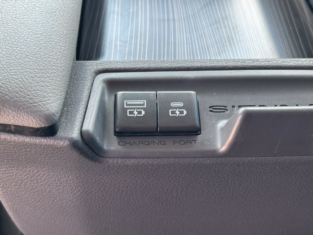 Certified 2023 Toyota Sienna Limited AWD/4WD image 23