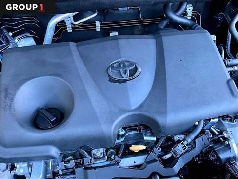 Certified 2025 Toyota RAV4 LE image 30
