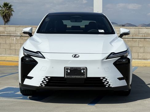 New 2026 Lexus ES 350e FWD image 6