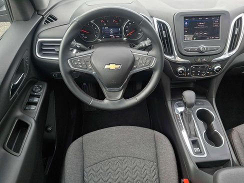 Used 2023 Chevrolet Equinox LT image 11