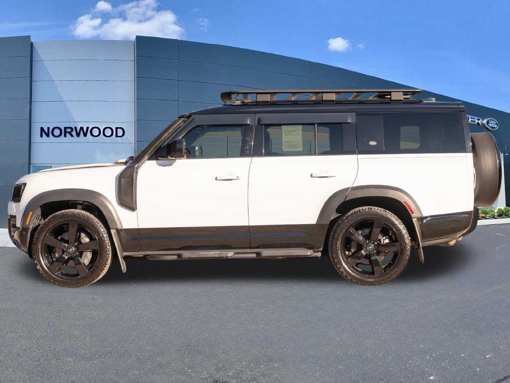 Used 2023 Land Rover Defender 130 X-Dynamic SE AWD/4WD image 7