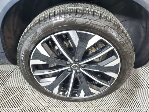 New 2026 Volvo XC90 T8 Ultra w/ Protection Package Premier AWD/4WD image 11