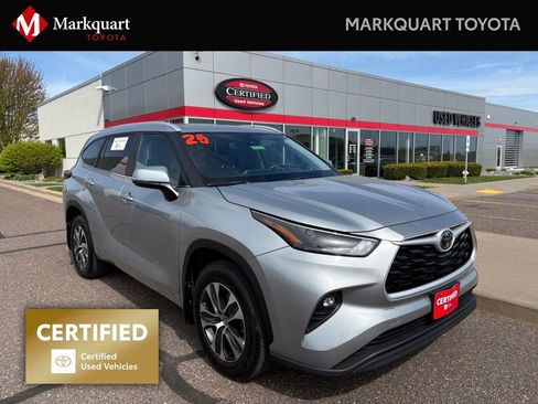 Certified 2025 Toyota Highlander XLE AWD/4WD image 1