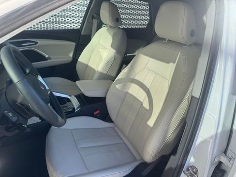 Certified 2025 Audi Q5 Premium image 10