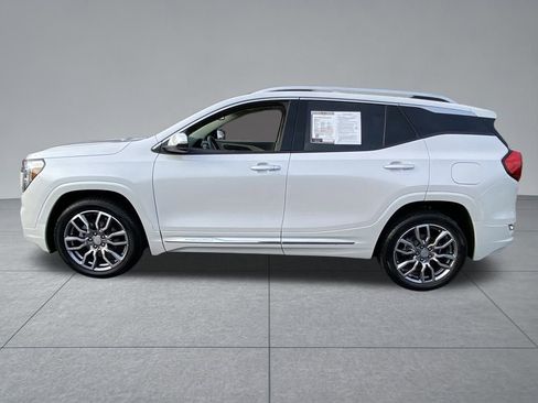 Used 2022 GMC Terrain Denali image 4