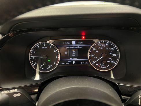 Used 2025 Nissan Pathfinder SL image 37