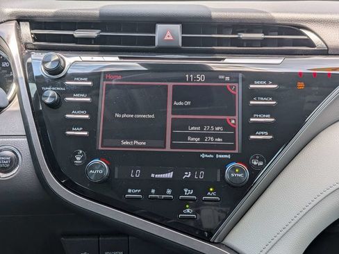 Used 2020 Toyota Camry XSE FWD image 16