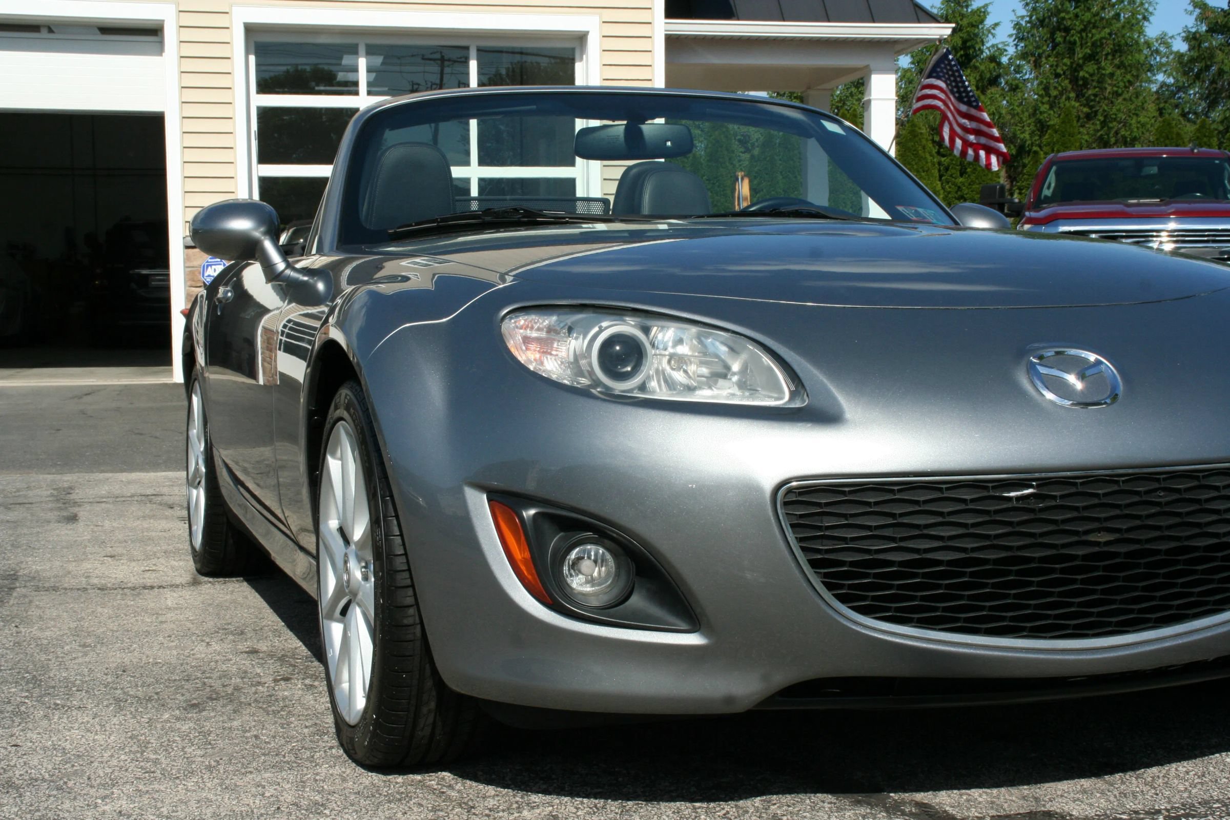 Used 2012 MAZDA MX-5 Miata Grand Touring w/ Premium Pkg RWD image 14