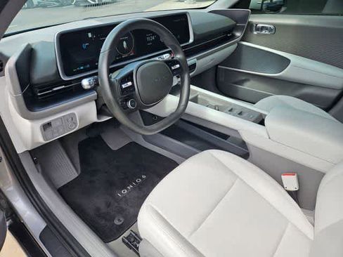 Used 2023 Hyundai Ioniq 6 SEL RWD image 2