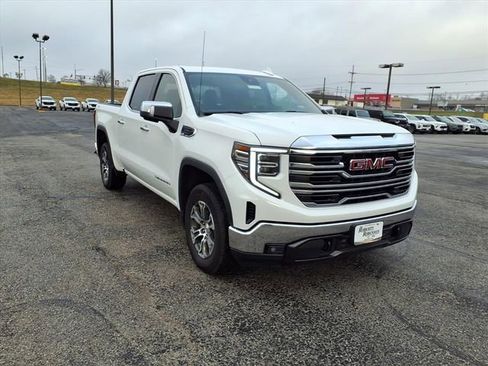 Used 2025 GMC Sierra 1500 SLT image 5