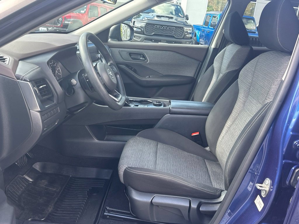 Used 2021 Nissan Rogue S AWD/4WD image 13