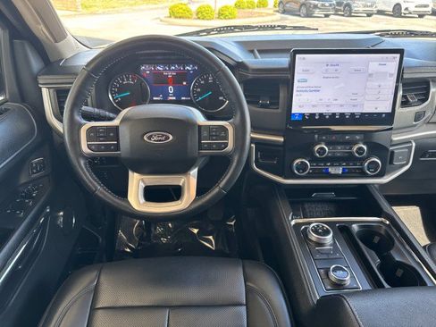 Used 2024 Ford Expedition Max XLT AWD/4WD image 9