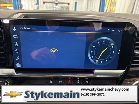 Used 2025 Chevrolet Silverado 2500 LT w/ Convenience Package image 8