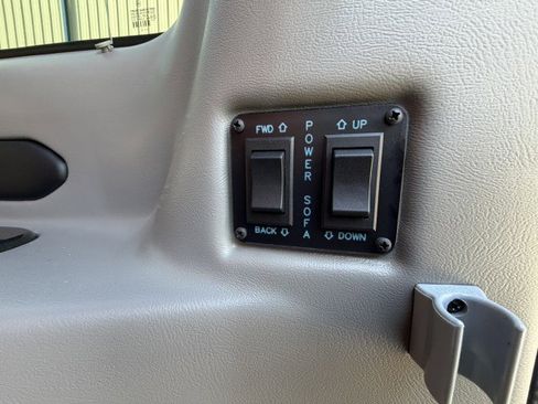 Used 2022 Mercedes-Benz Sprinter 2500 image 55