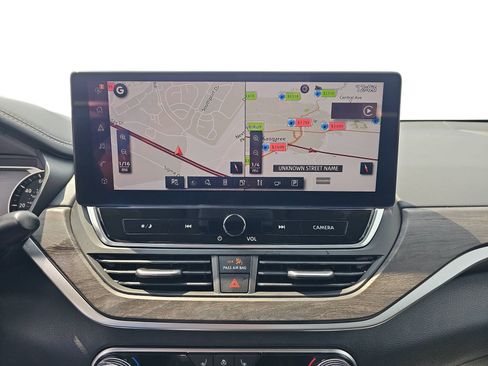Used 2025 Nissan Altima 2.5 SL FWD image 19