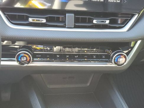 New 2026 Chevrolet Equinox LT w/ Convenience Package II AWD/4WD image 26