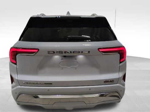 Used 2026 GMC Terrain Denali AWD/4WD image 34