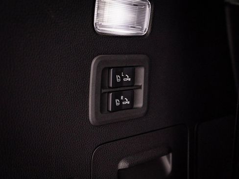 Used 2024 Lexus LX 600 4WD w/ Interior Upgrade Package image 22