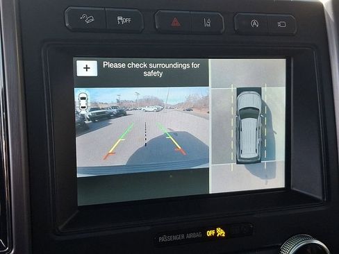 Used 2019 Ford Expedition Platinum image 18