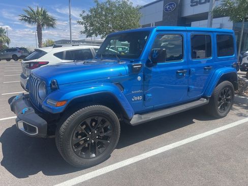Used 2022 Jeep Wrangler Unlimited Sahara w/ Safety Group AWD/4WD image 4