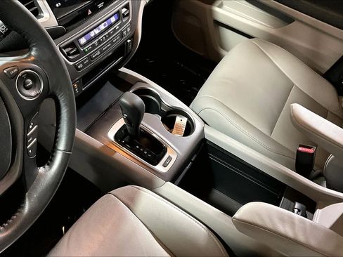 Used 2018 Honda Pilot EX-L image 17