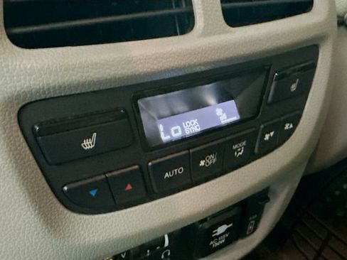 Used 2016 Honda Pilot Elite image 27