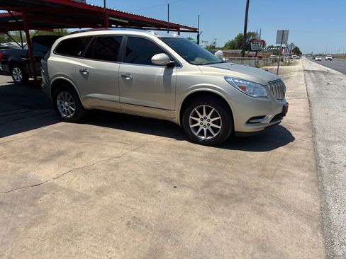 Used 2016 Buick Enclave Leather w/ Trailering Package FWD image 4