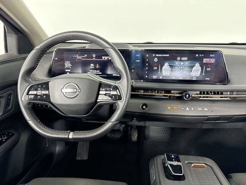 Used 2023 Nissan Ariya FWD image 13