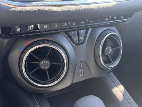 New 2025 Chevrolet Blazer LT w/ LPO, Floor Liner Package FWD image 21