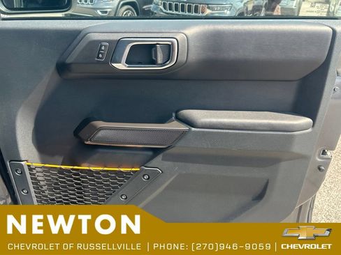 Used 2024 Ford Bronco Badlands AWD/4WD image 25