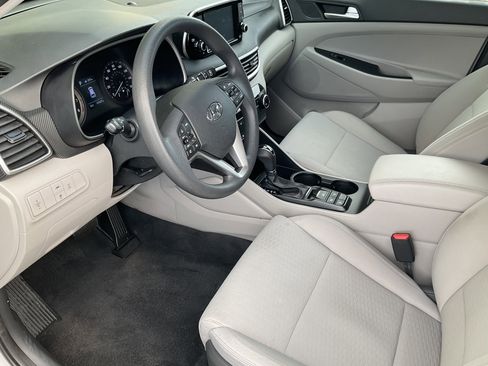 Used 2019 Hyundai Tucson SE image 24