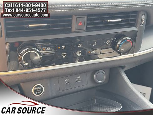 Used 2022 Nissan Rogue S FWD image 19