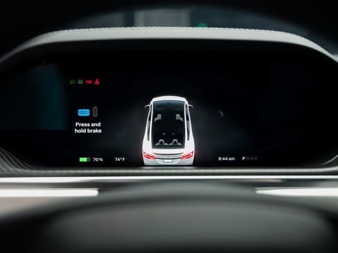 Used 2023 Tesla Model X Plaid image 44