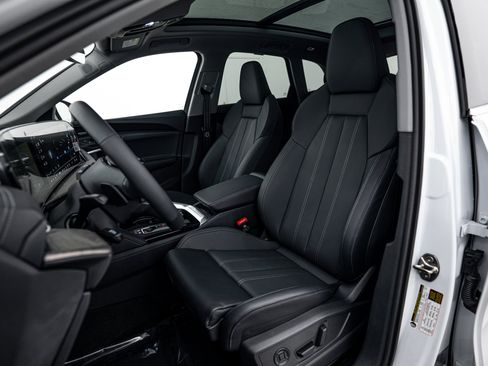 New 2025 Audi Q5 Prestige image 14