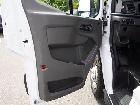Used 2023 Ford Transit 250 Medium Roof AWD image 16