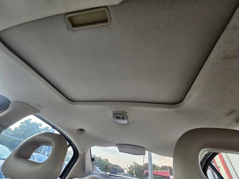 Used 2006 Saturn ION Level 3 w/ Leather Trim Pkg image 17