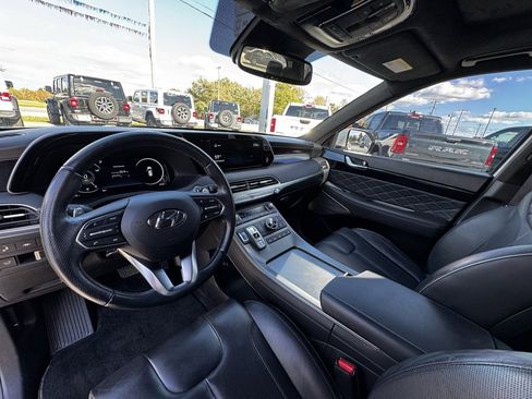 Used 2022 Hyundai Palisade Calligraphy image 23
